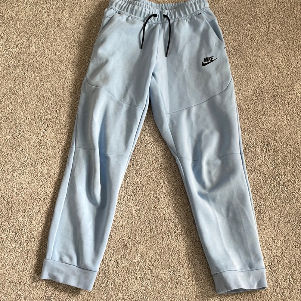 Boys Youth Large Nike Sportswear Tech Fleece Joggers - Used